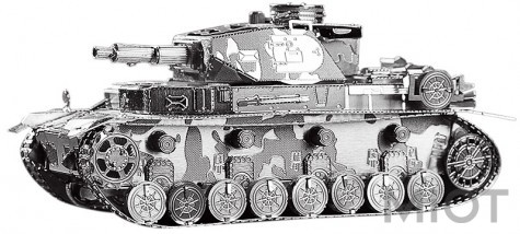 Колекційна модель PIECECOOL IV TANK SILVER P037-S