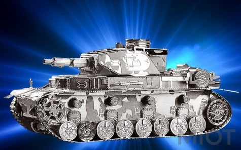 Колекційна модель PIECECOOL IV TANK SILVER P037-S