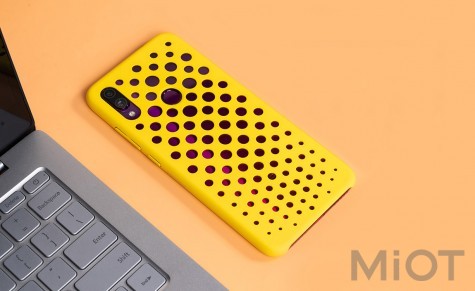 Чохол бампер Xiaomi Perforated Case Redmi Note 7 Yellow ORIGINAL