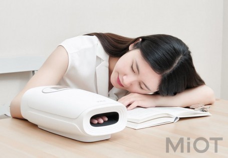Масажер для рук PMA C20 white