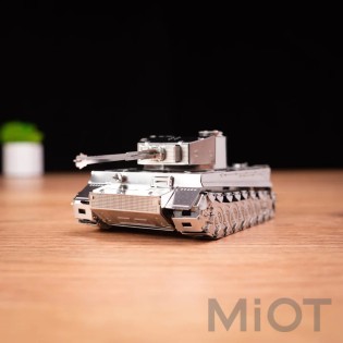 Танк ТІГР 1 механічний World of Tanks Ponderous Panzer Tiger 1 Metal-Time MT020