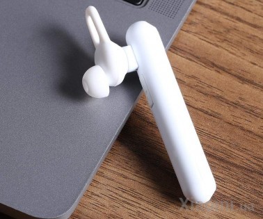 Беспроводная гарнитура Xiaomi QCY A1 Bluetooth White
