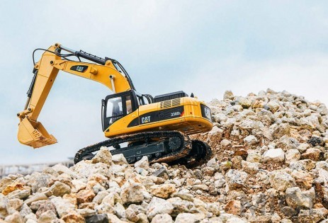 Екскаватор з дистанційним управлінням CAT 330DL 1:20