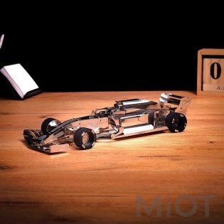 Формула 1 спортивна машина F1 Grand Prix Falcon Metal-Time MT035