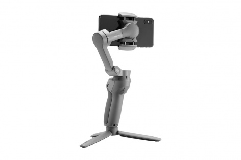 Стедикам трех-осевой стабилизатор для смартфона DJI Osmo Mobile 3 Combo + Кейс и трипод