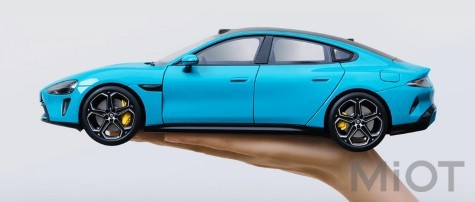 Коллекционная модель Xiaomi SU7 1:18 Aqua Blue BHR08KPGL