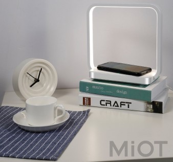 Настільна лампа з бездротовою зарядкою Xiaomi Huaqu Silver