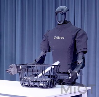 Універсальний робот гуманоїд UNITREE H1