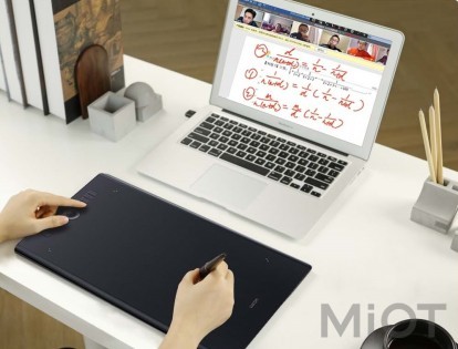 Графічний планшет Wacom Intuos Pro PTH-660/K0