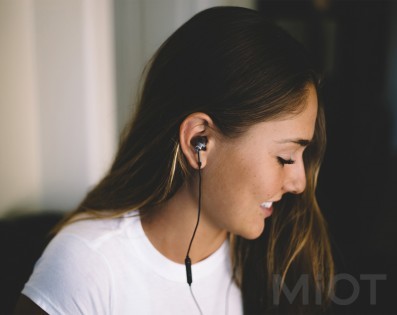Навушники Xiaomi 1MORE Triple Driver In-Ear Headphones E1001