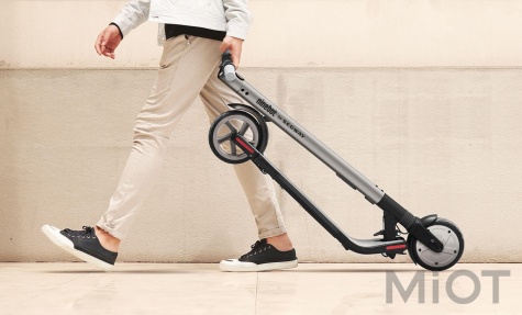 Електричний самокат Xiaomi Ninebot KickScooter ES2 Silver
