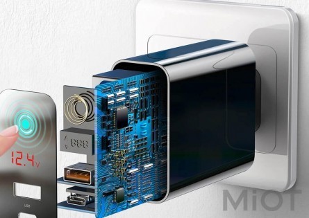 Зарядний пристрій з цифровим дисплеєм Xiaomi Baseus, 1 USB, Type-C (BS-CH907)