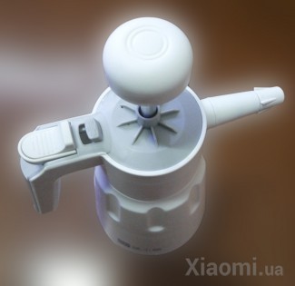 Бутылка-спрей для полива под давлением Xiaomi Blue fish LXY-05