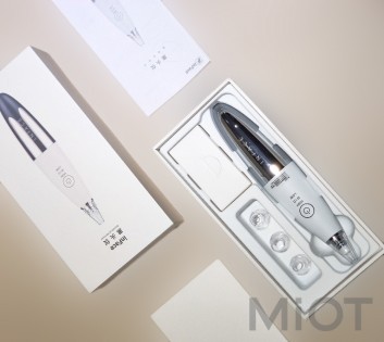 Вакуумний прилад для чищення обличчя Xiaomi InFace MS7000 White