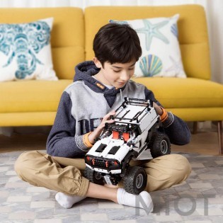 Розумний конструктор позашляховик на радіоуправлінні Xiaomi JEEP 4WD White