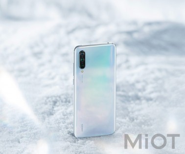 Смартфон Xiaomi Mi 9 Lite 6/128GB Pearl White EU/CE