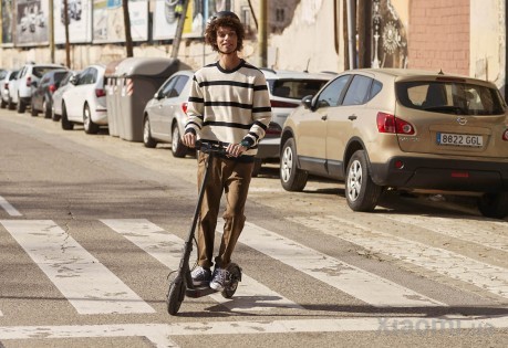 Электросамокат Xiaomi Mi Scooter Essential (Black)