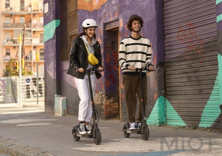 Електросамокат Xiaomi Mi Scooter Essential (Black)