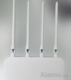 Роутер Xiaomi Mi Wi-Fi Router 4С White DVB4231GL Global