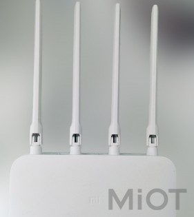 Роутер Xiaomi Mi Wi-Fi Router 4С White DVB4231GL Global