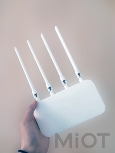 Роутер Xiaomi Mi Wi-Fi Router 4С White DVB4231GL Global