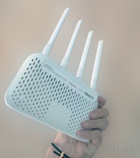 Роутер Xiaomi Mi Wi-Fi Router 4С White DVB4231GL Global