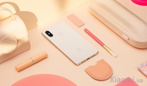 Смартфон Xiaomi Mi 8 SE 4/64 Gold