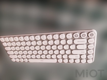 Клавіатура бездротова Xiaomi MiiiW AIR85 Bluetooth Dual Mode (MWXKT01) MAC/iPad/PC (UA) White