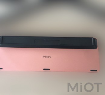 Бездротова Bluetooth-клавіатура Xiaomi MiiiW (MWBK01) Golden Black