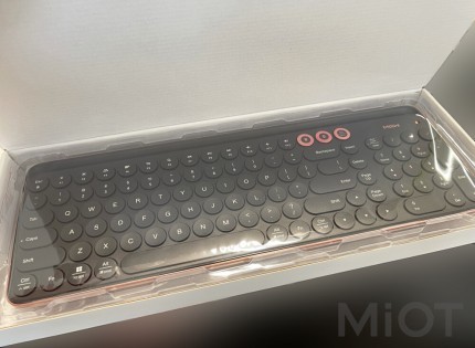 Бездротова Bluetooth-клавіатура Xiaomi MiiiW (MWBK01) Golden Black