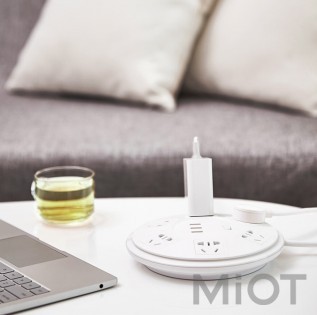 Подовжувач Xiaomi Qingyue Lightning Protection з 3-портовим USB-інтерфейсом