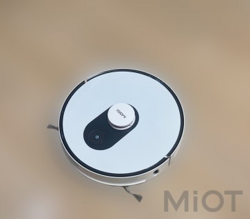 Робот-пилосос Xiaomi Roidmi EVE Plus (1С601EUW)