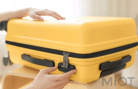 Валіза Xiaomi Runmi 90 Ninetygo Polka dots Luggage 24" Yellow (6972125145031/6934177714627)