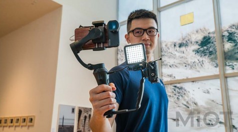 Складаний трьохосьовий стабілізатор для смартфона Xiaomi Snoppa Folding Phone Triaxial Stabilizer