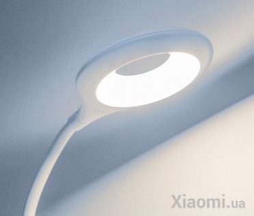Настольная лампа с держателем для ручек Xiaomi Deli 4326