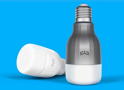Лампа Xiaomi Yeelight LED Colorful Smart Bulb