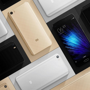 Смартфон Xiaomi Mi5 Standard 3/32Gb White Українська версія
