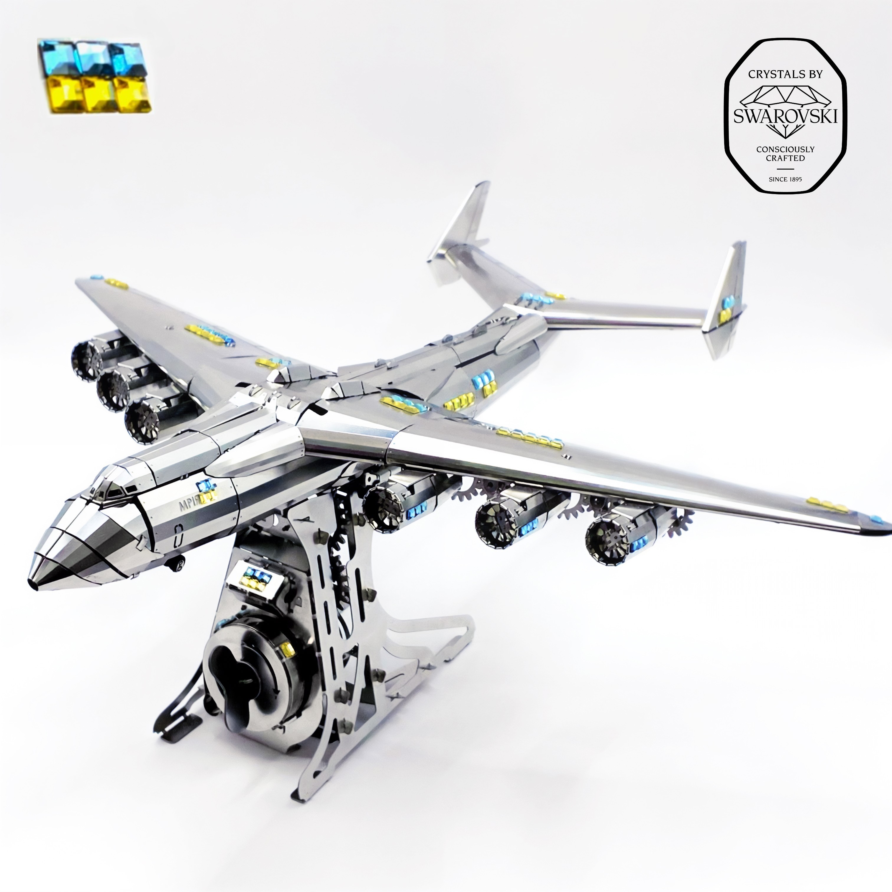 АН-225 "Мрія" з кристалами SWAROVSKI®